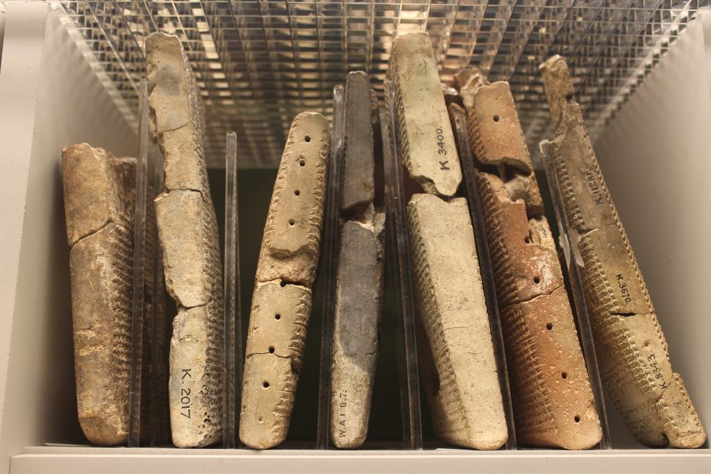 Por Detrás da Bíblia IX – Inscrições Reais da Assíria 6