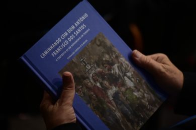 Notícias | Diocese de Aveiro inaugura Biblioteca D. António Francisco dos Santos