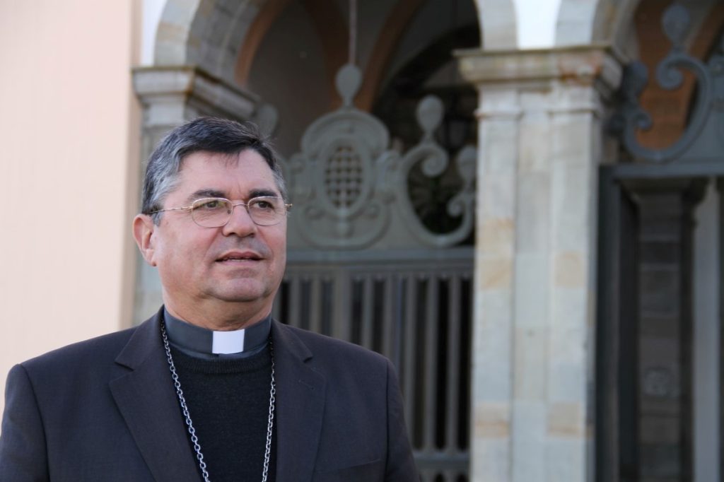 Notícias | Eutanásia: Bispo de Angra afirma que «desafio ao Estado» devem ser cuidados que «retirem a dor»