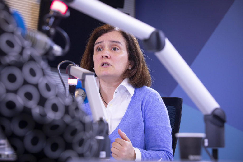 Notícias | Eutanásia: Cuidar das pessoas é mais do que curar doenças, diz Raquel Abreu