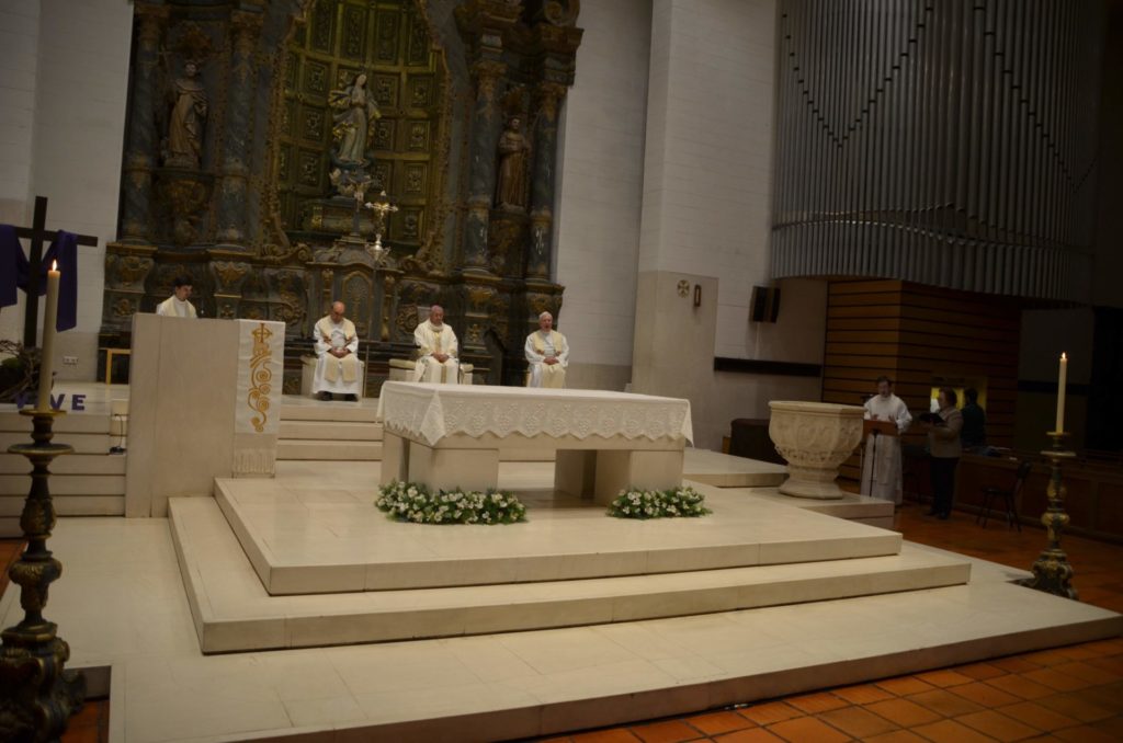 Notícias | Semana Santa: «Fechar os olhos aos outros torna-nos cegos diante de Deus» – Bispo de Aveiro