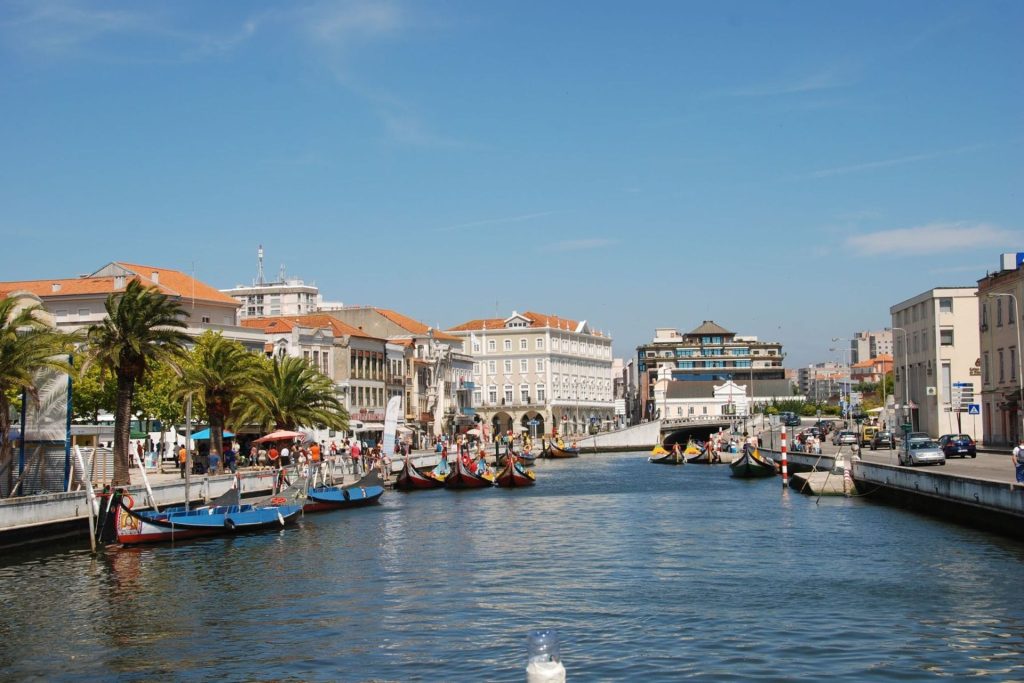 Notícias | Aveiro: Símbolos da JMJ vão fazer viagem de moliceiro