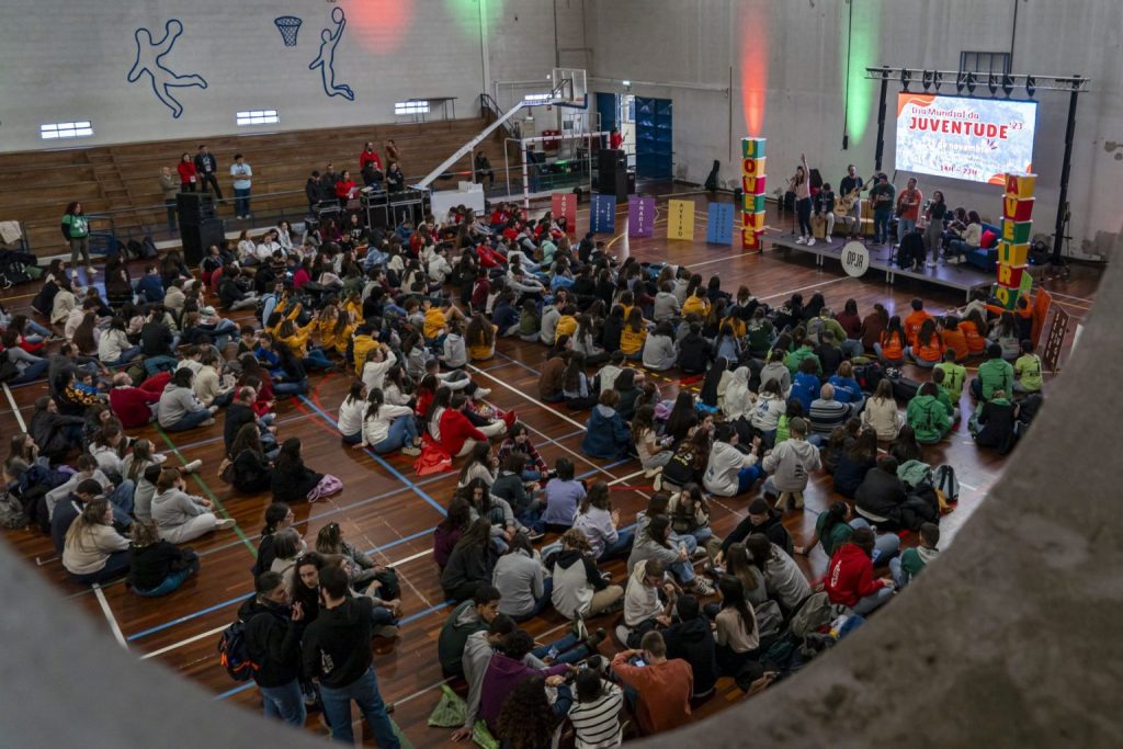 Notícias | «Sonhar e ter sonhos é querer um mundo melhor», disse bispo diocesano aos jovens