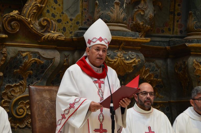 Documentos | Missa Crismal – Homilia de D. António Moiteiro, Bispo de Aveiro